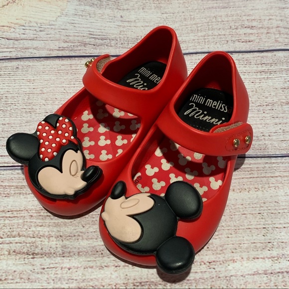 mini melissa disney twins